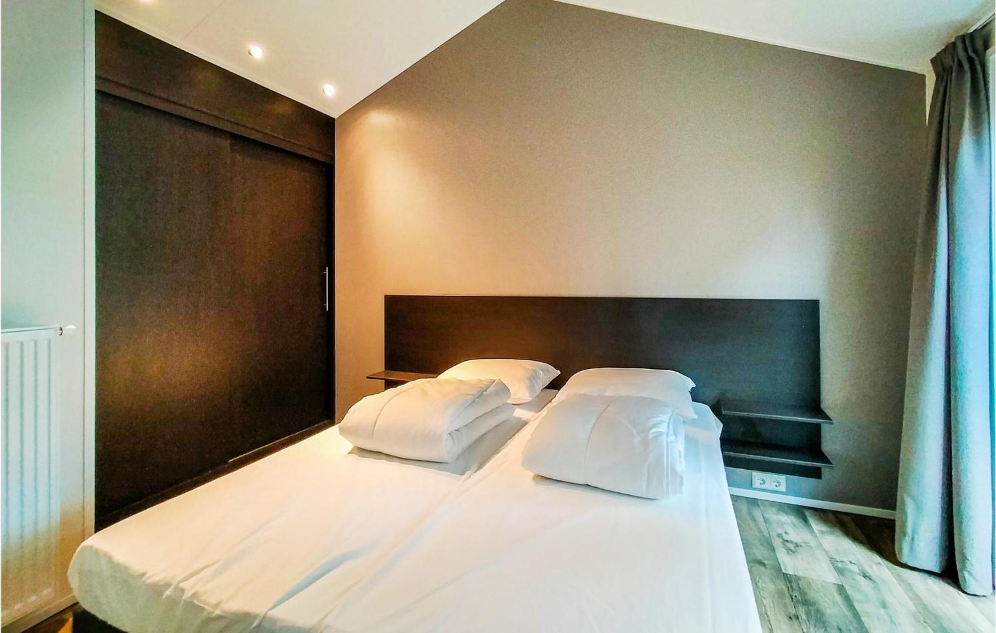 Chalet 84 Oosterwolde  エクステリア 写真